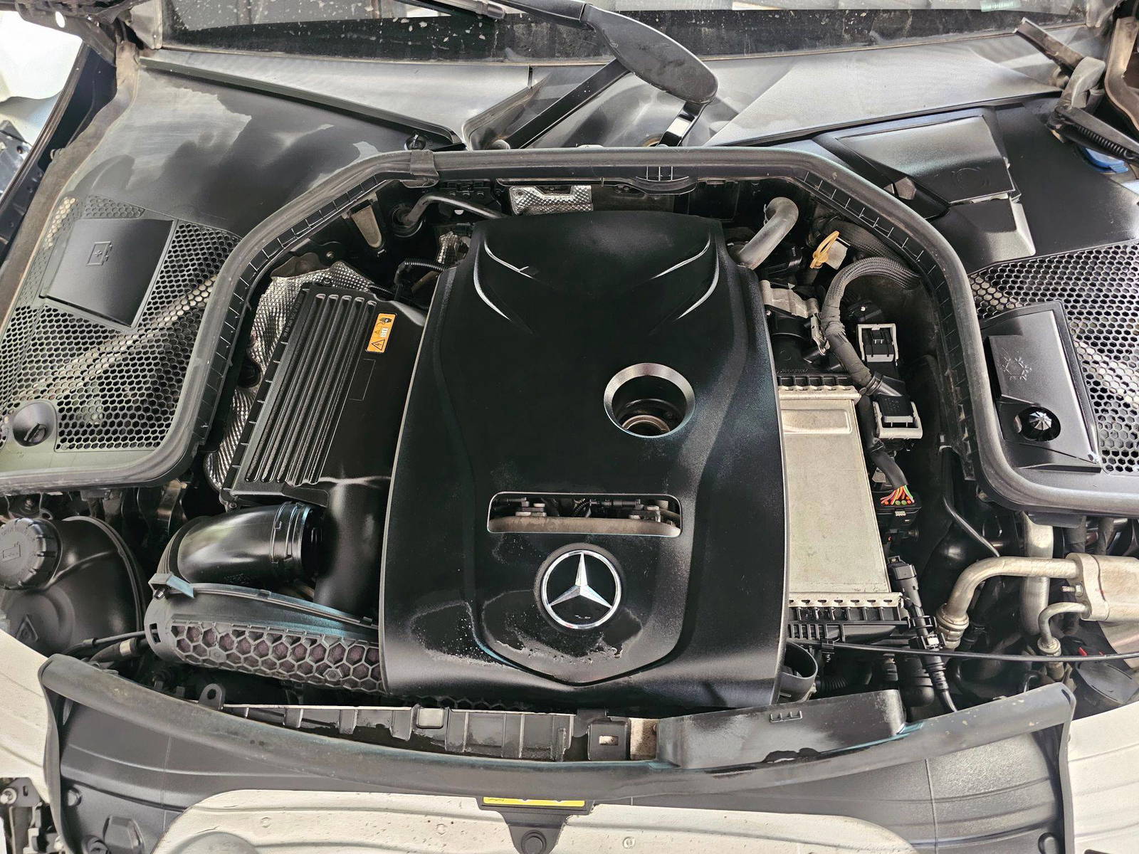 MERCEDES BENZ C300 2018 - Marhaba Auction Used Cars - Image 12