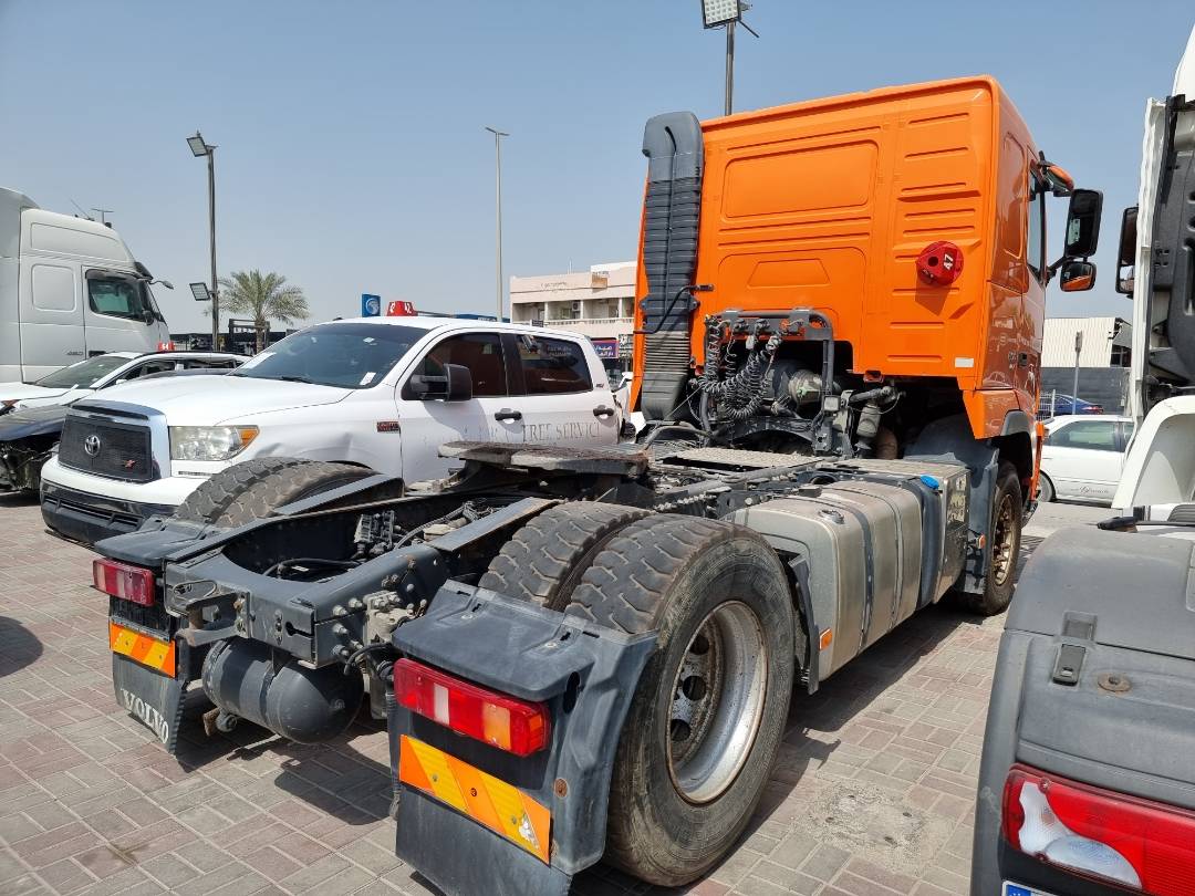 2013 VOLVO FH-Series — 948321 KM — Lot 8DB649033 — Main - Marhaba Auctions Used Cars - Image 4