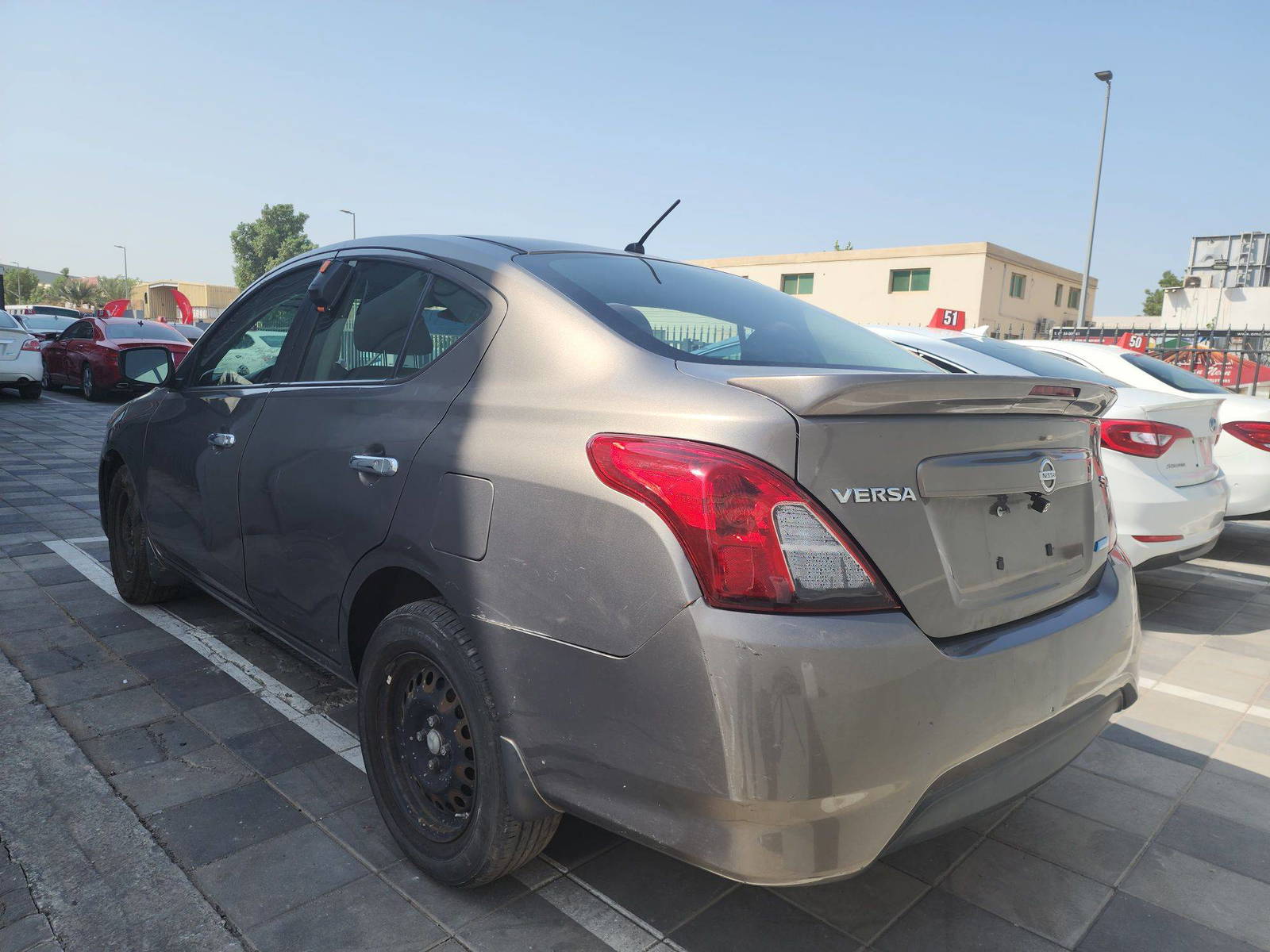 2015 NISSAN VERSA — 142064 Miles — Lot FL814402 — Main - Marhaba Auctions Used Cars - Image 5