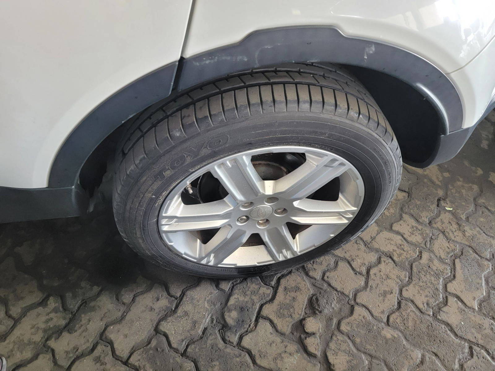 LAND ROVER RANGE ROVER EVOQUE PURE 2015 - Marhaba Auction Used Cars - Image 6