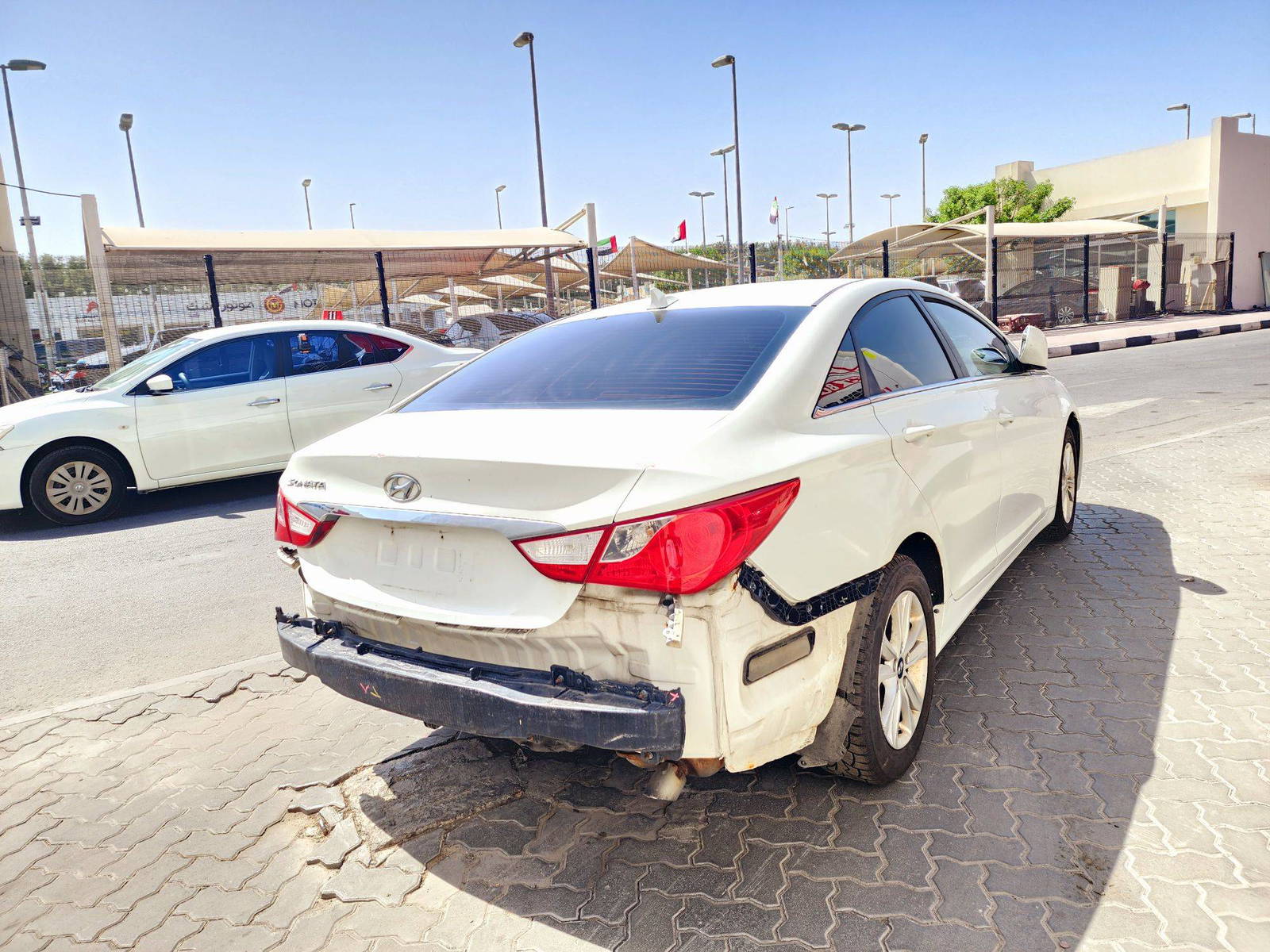 2013 HYUNDAI SONATA — 283966 KM — Lot 00817 — Souq - Marhaba Auctions Used Cars - Image 4