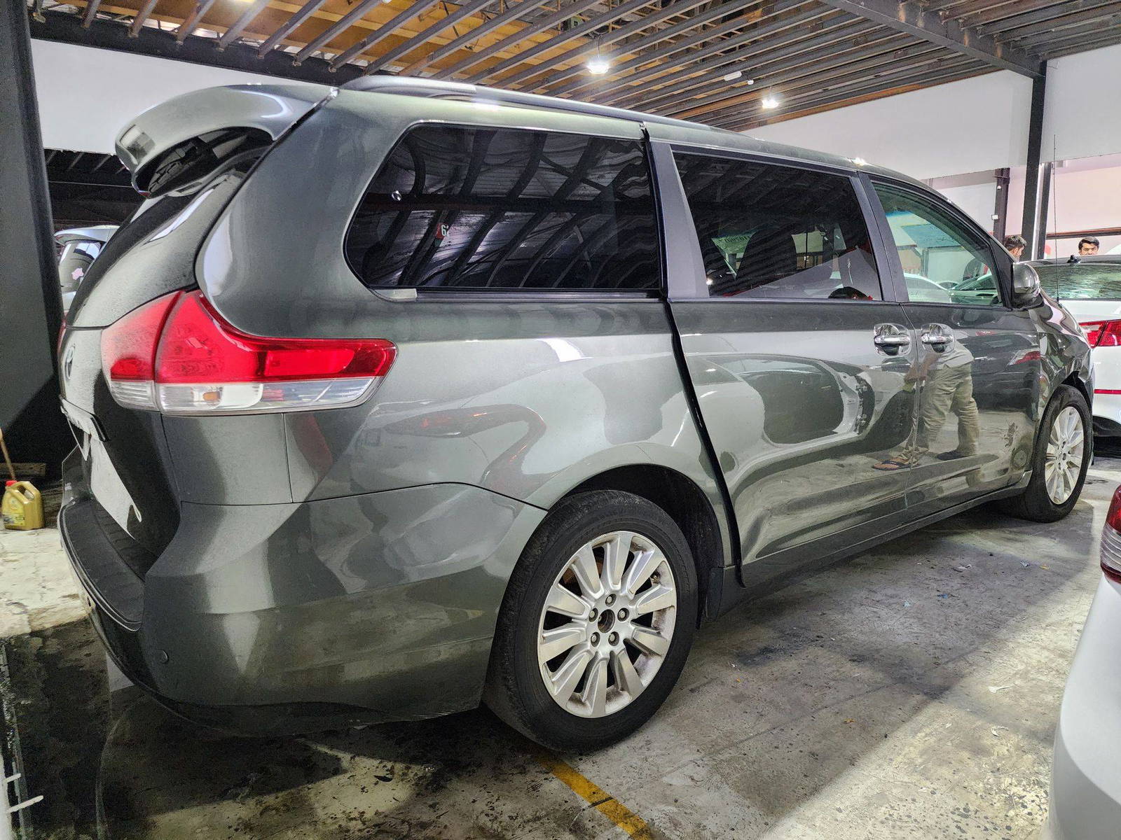 2012 TOYOTA SIENNA — 130511 Miles — Lot 046492 — Al Quoz - Marhaba Auctions Used Cars - Image 5