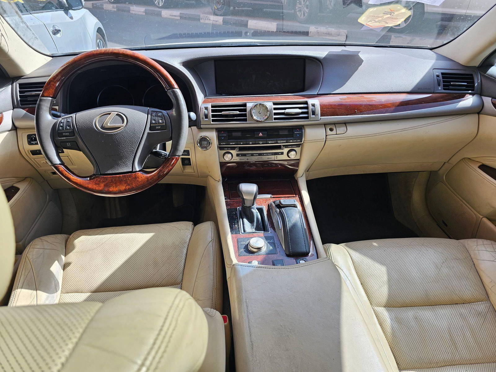 2016 LEXUS LS 460 — 122021 Miles — Lot 69065475 — Souq - Marhaba Auctions Used Cars - Image 8