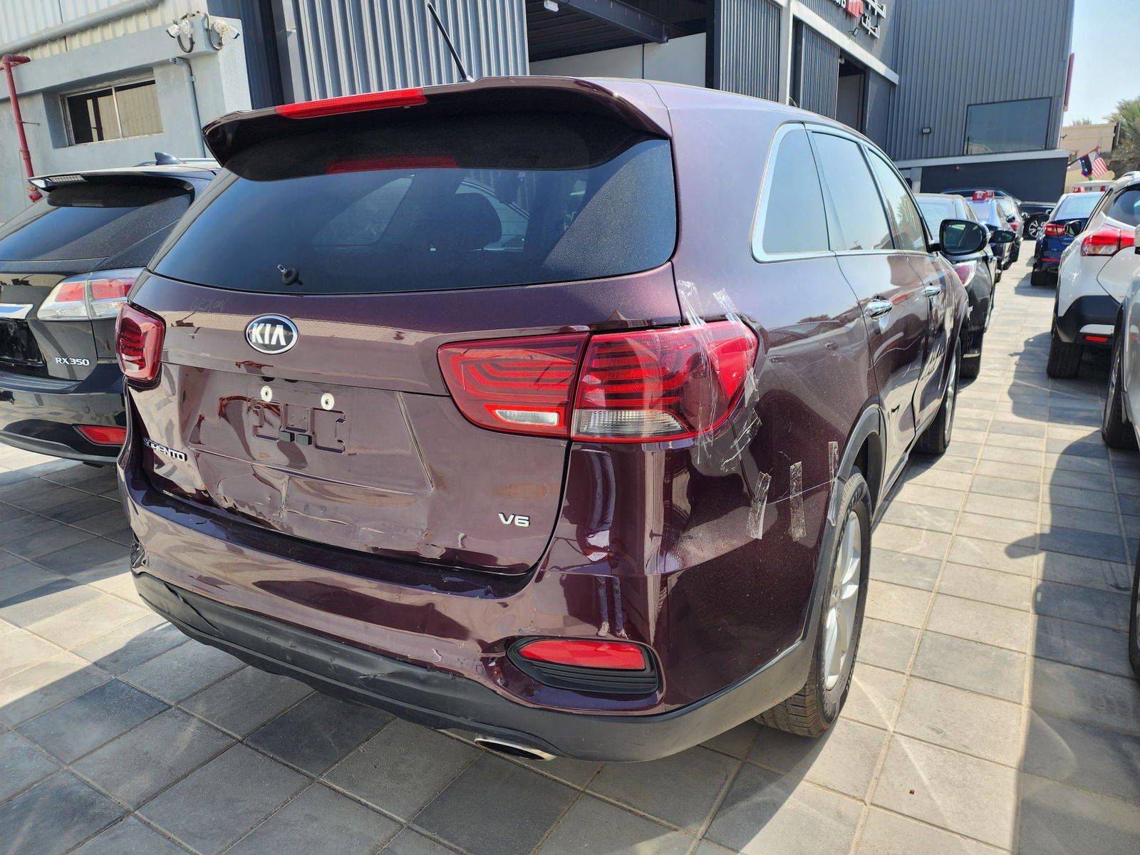 2020 KIA SORENTO — 59179 Miles — Lot 47578974 — Souq - Marhaba Auctions Used Cars - Image 3