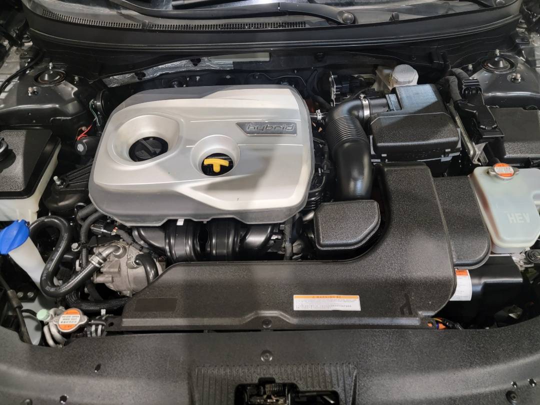 2018 HYUNDAI SONATA — 71693 KM — Lot Y004608 — Main - Marhaba Auctions Used Cars - Image 9