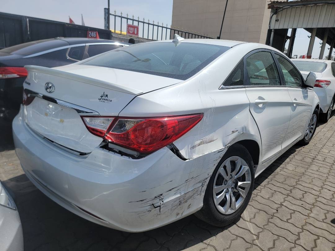 2013 HYUNDAI SONATA — 148868 Miles — Lot 68677423 - Marhaba Auctions Used Cars - Image 10