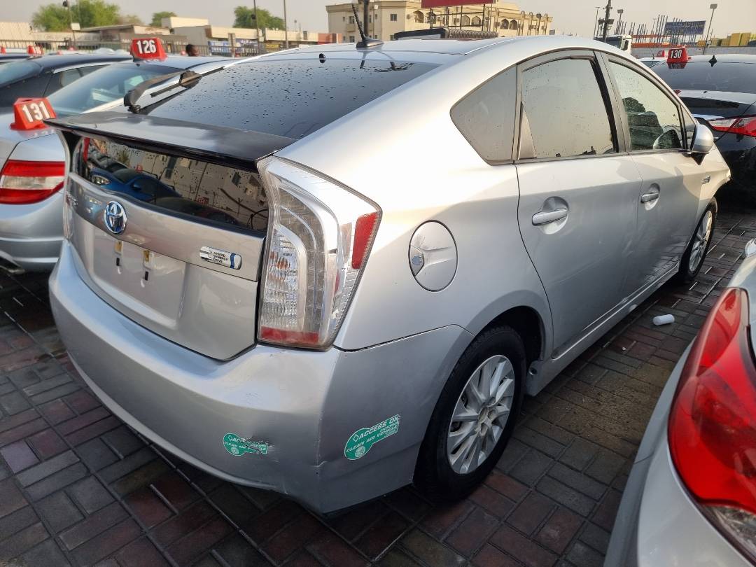 2014 TOYOTA PRIUS — 224113 Miles — Lot 51097 — Ind. 12 - Marhaba Auctions Used Cars - Image 5