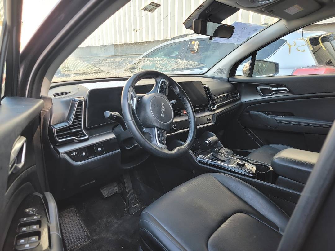 2023 KIA SPORTAGE — 82129 Miles — Lot 75407754 — Main - Marhaba Auctions Used Cars - Image 6