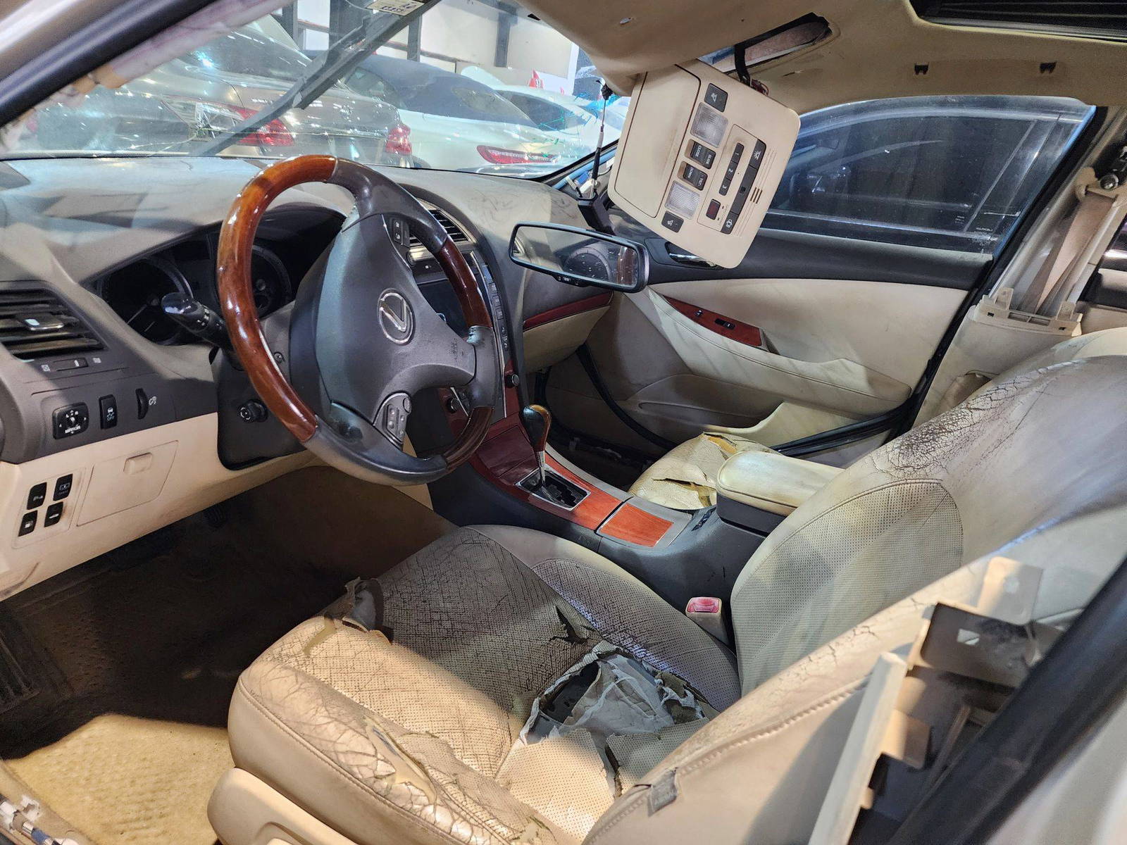 2011 LEXUS ES 350 — 232531 Miles — Lot 39006757 — Main - Marhaba Auctions Used Cars - Image 8