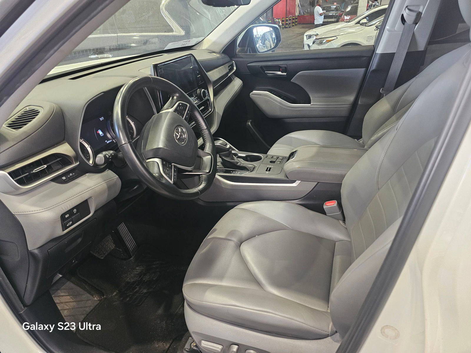 TOYOTA HIGHLANDER 2023 - Marhaba Auction Used Cars - Image 8