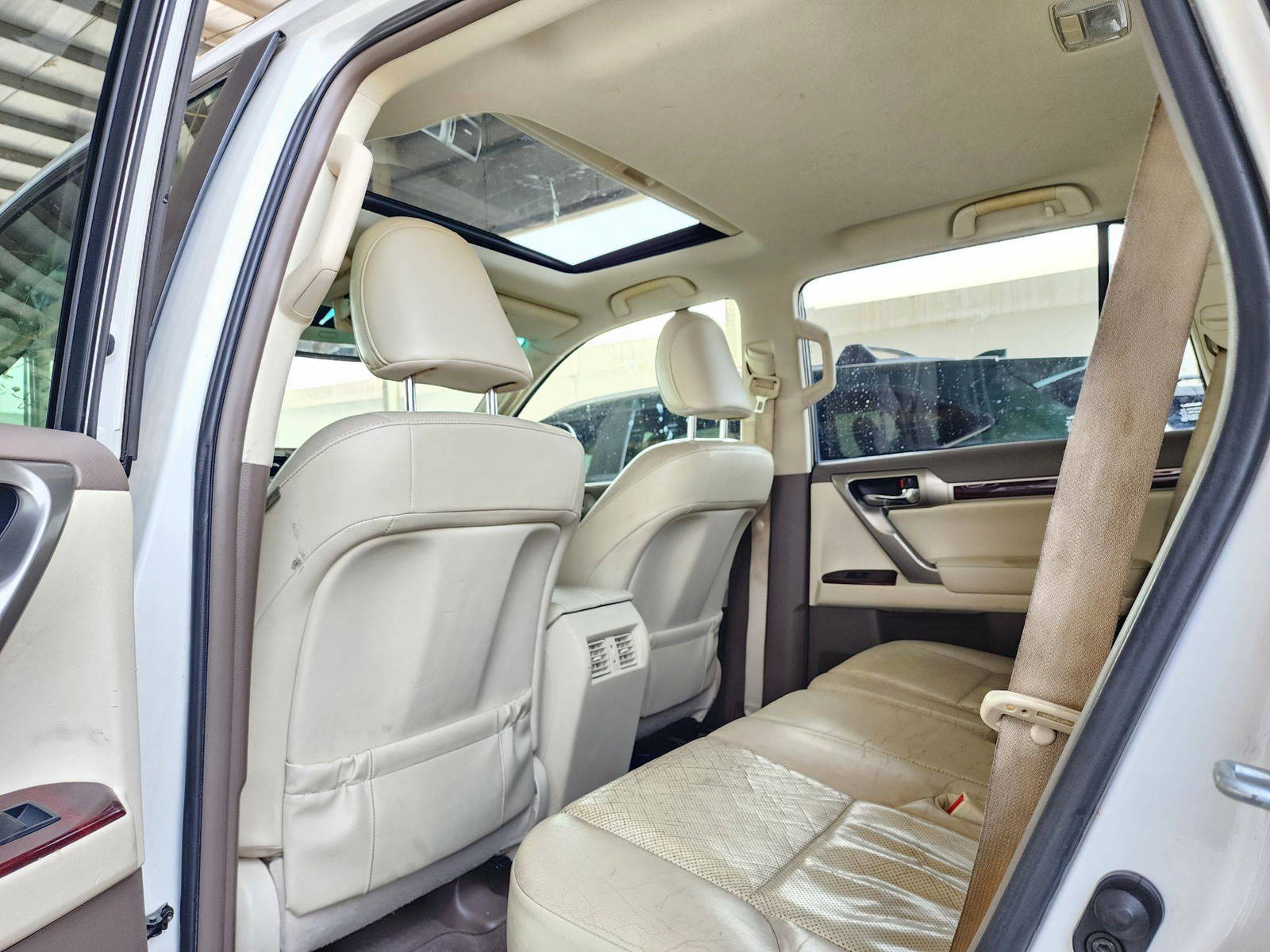 2012 LEXUS GX 460 — 229382 Miles — Lot 50321404 — Ind. 12 - Marhaba Auctions Used Cars - Image 6