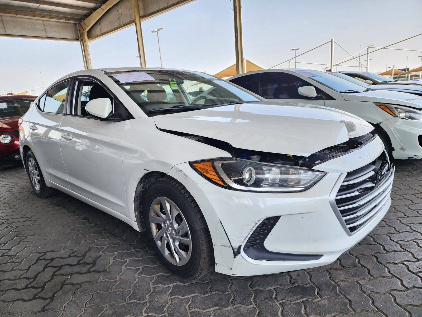 2017 HYUNDAI ELANTRA — 129638 KM — Lot 170486 — Souq - Marhaba Auctions Used Cars - Image 5