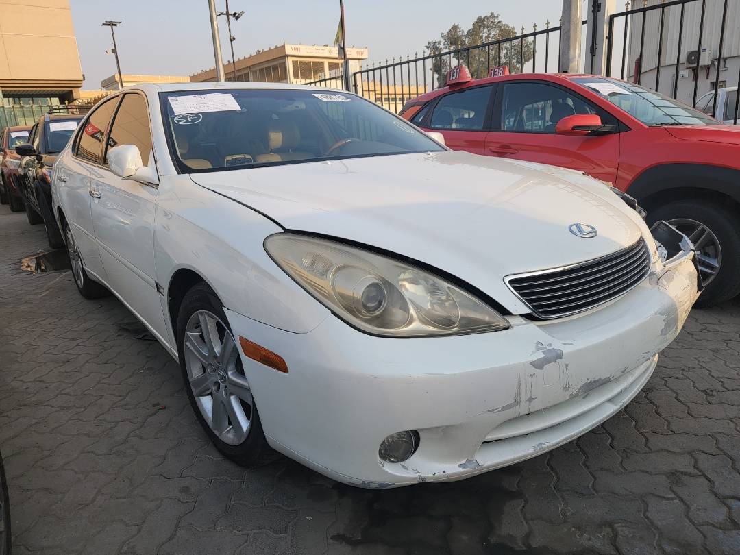 2005 LEXUS ES 330 — 129220 Miles — Lot 55110039 — Main - Marhaba Auctions Used Cars - Image 4