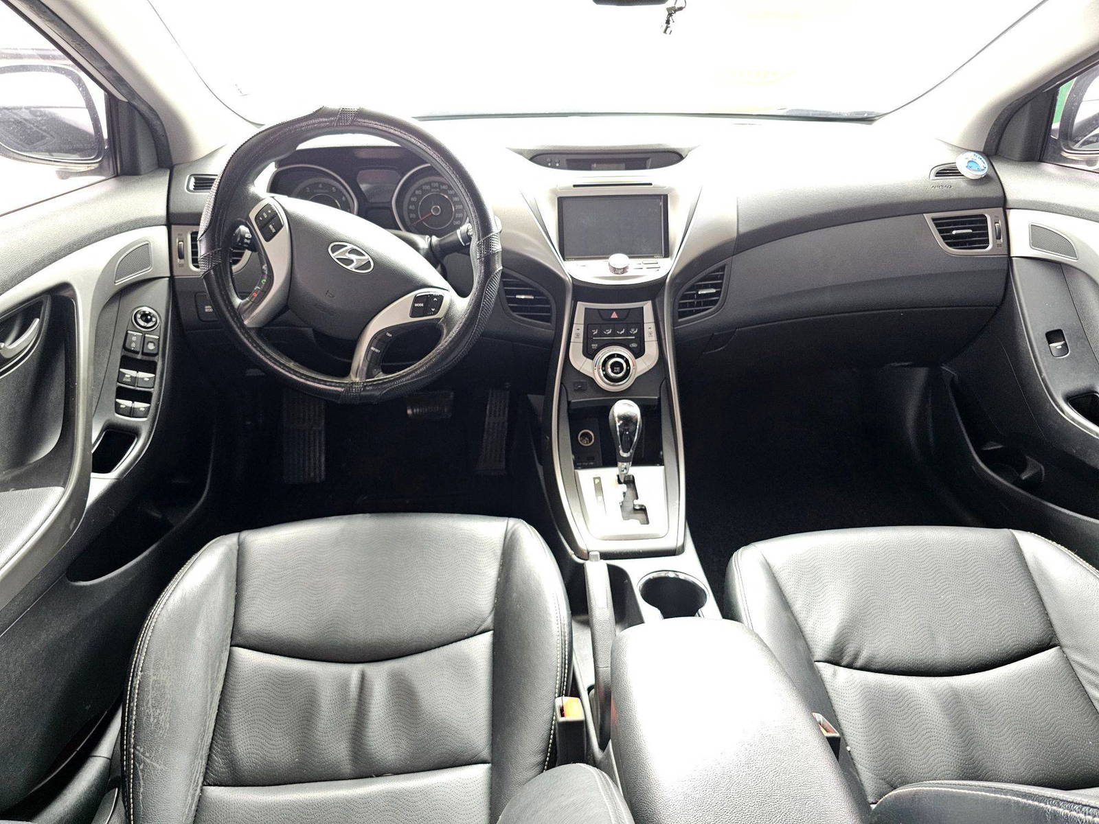 2012 HYUNDAI AVANTE — 200830 KM — Lot 590171 — Ind. 12 - Marhaba Auctions Used Cars - Image 7
