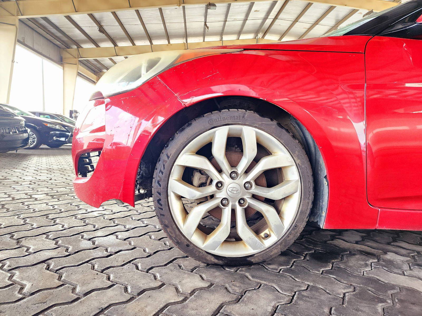 2013 HYUNDAI VELOSTER — 186619 Miles — Lot 39880345 — Souq - Marhaba Auctions Used Cars - Image 11