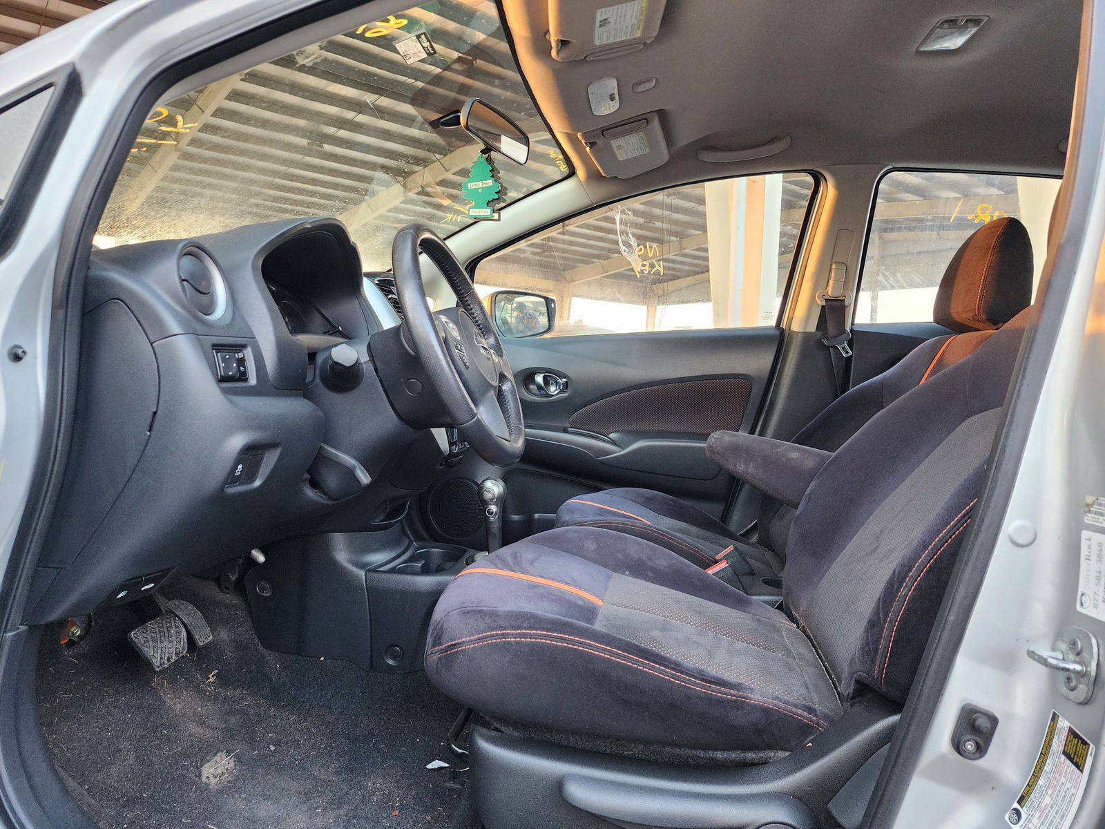 2015 NISSAN VERSA NOTE — 71863 Miles — Lot 70036 — Souq - Marhaba Auctions Used Cars - Image 8