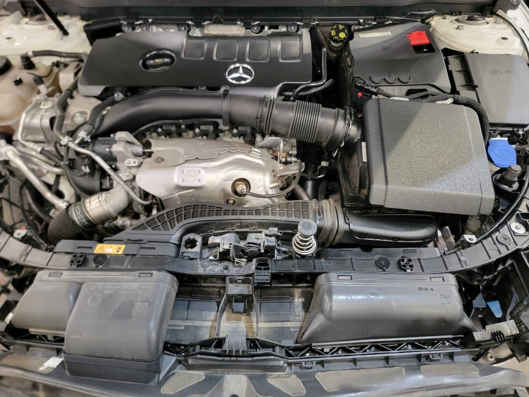 2022 MERCEDES BENZ A220 — 42460 Miles — Lot J372509 — Main - Marhaba Auctions Used Cars - Image 12
