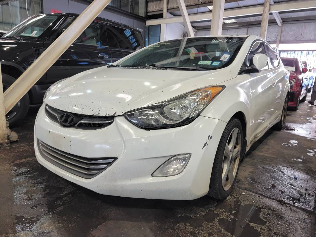 2013 HYUNDAI ELANTRA — 196653 Miles — Lot 409848 — Souq - Marhaba Auctions Used Cars - Image 5