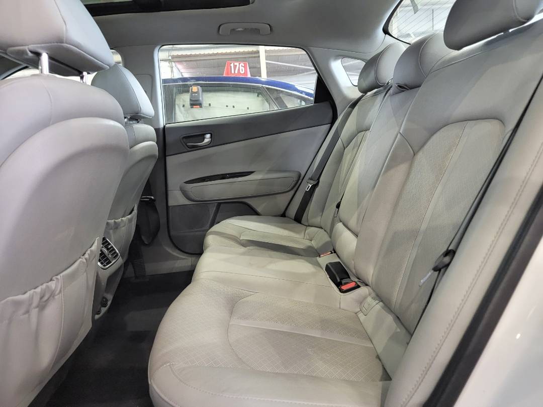2018 KIA OPTIMA — 99216 Miles — Lot 38357403 — Main - Marhaba Auctions Used Cars - Image 6