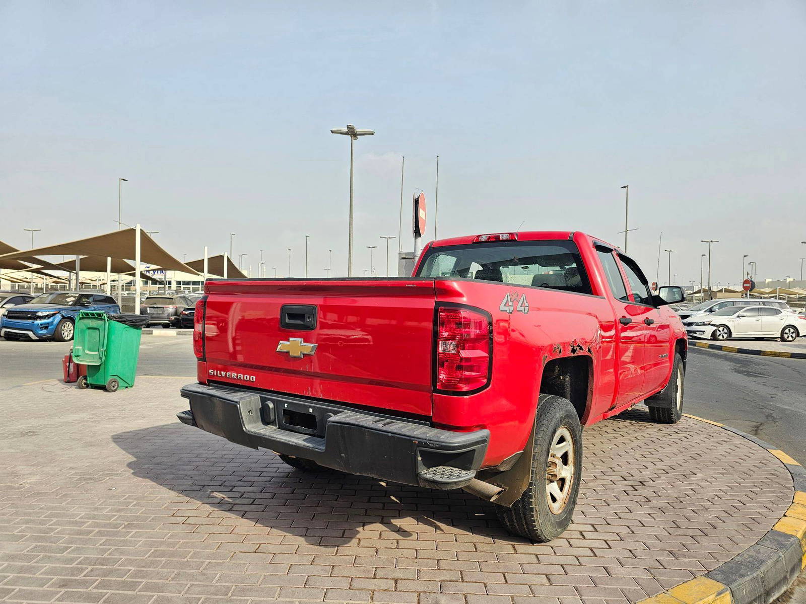 2015 CHEVROLET SILVERADO — 243862 Miles — Lot EH1FZ201725 — Souq - Marhaba Auctions Used Cars - Image 4