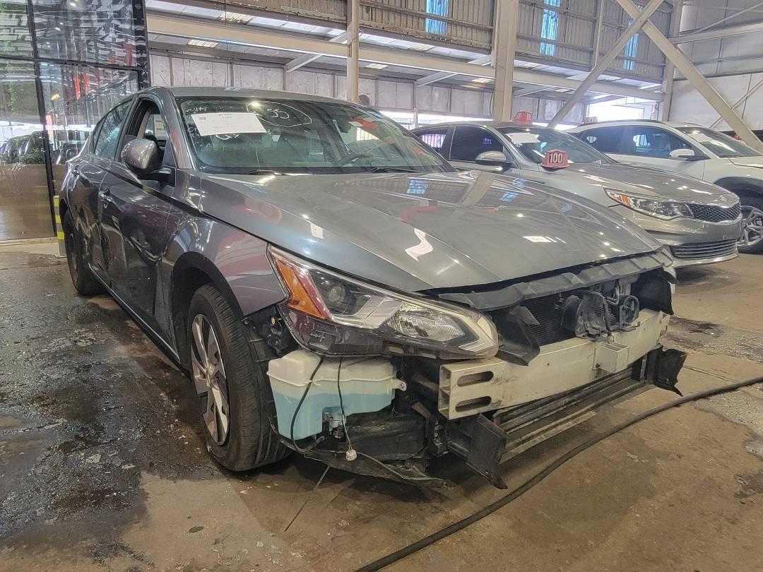 2019 NISSAN ALTIMA — 135144 Miles — Lot 7KC121275 — Main - Marhaba Auctions Used Cars - Image 4