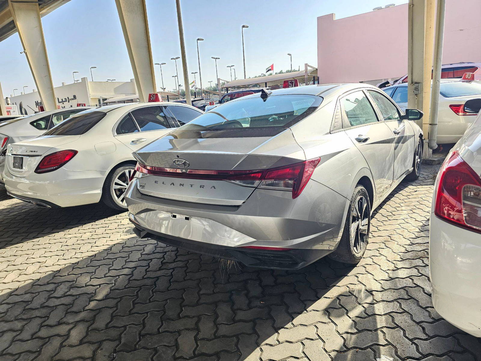 2021 HYUNDAI ELANTRA — 116242 Miles — Lot G2MH011465 — Souq - Marhaba Auctions Used Cars - Image 3