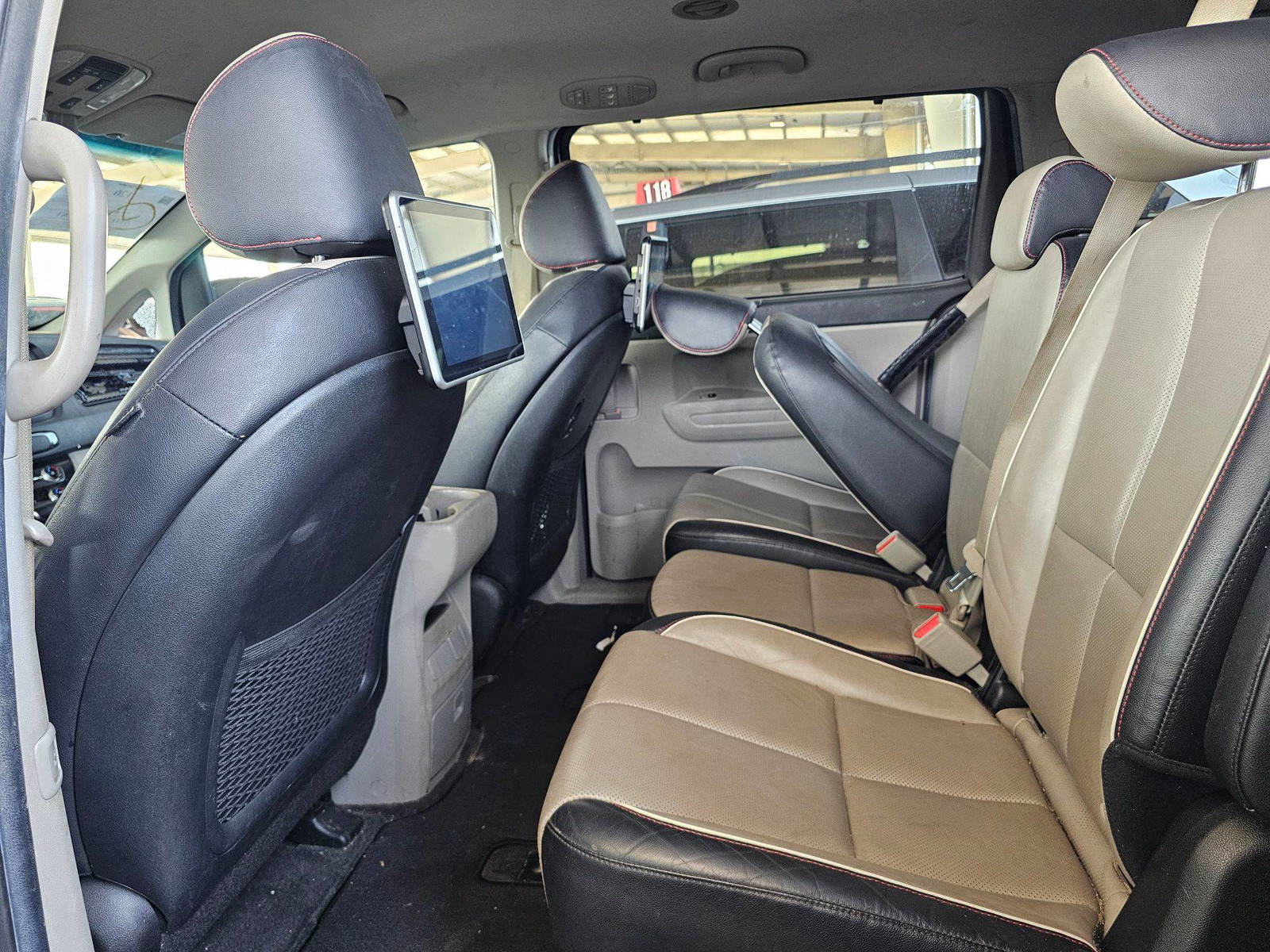 KIA SEDONA 2019 - Marhaba Auction Used Cars - Image 6