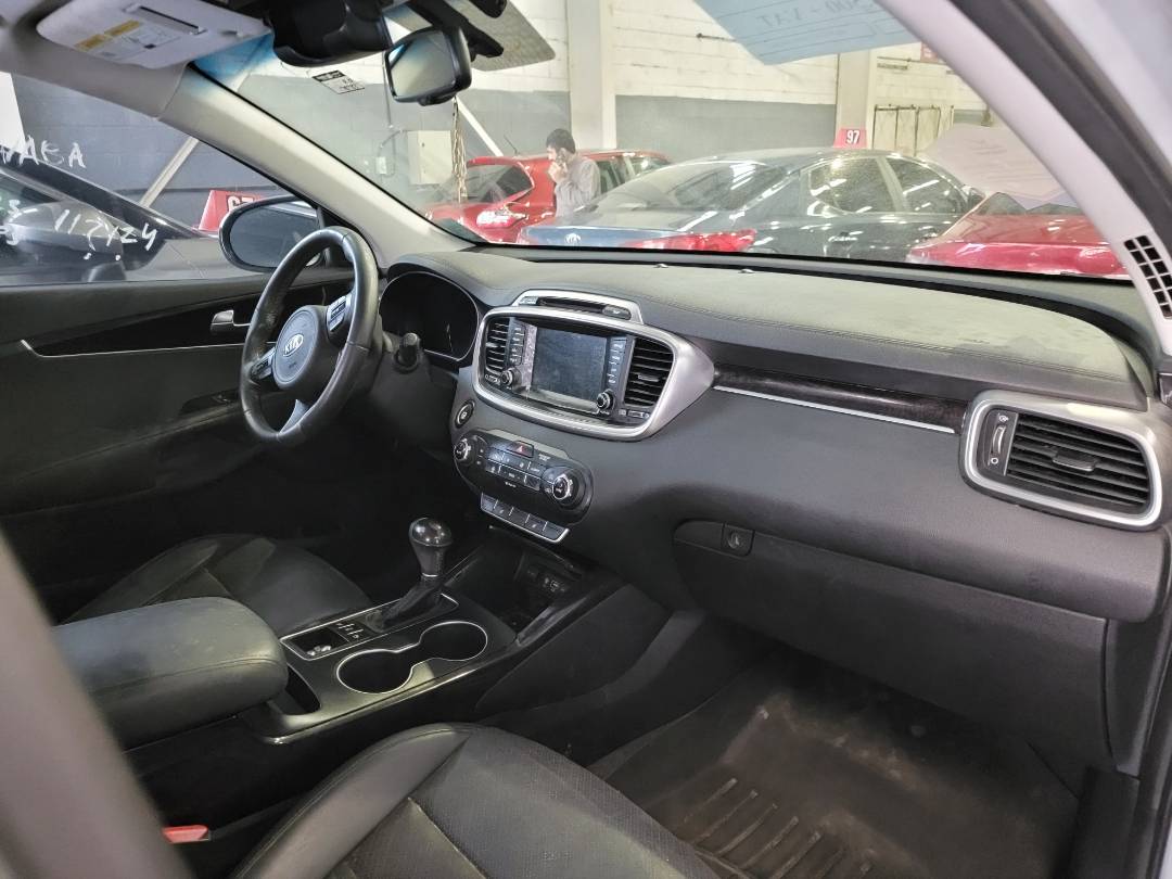 2017 KIA SORENTO — 178382 Miles — Lot 40548635 — Main - Marhaba Auctions Used Cars - Image 7