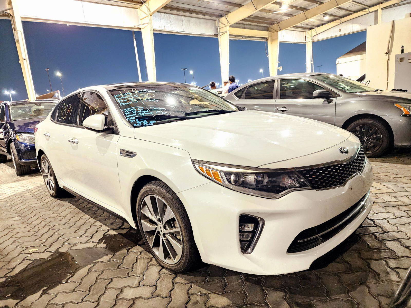 2018 KIA OPTIMA — 98017 Miles — Lot 39858874 — Souq - Marhaba Auctions Used Cars - Image 5