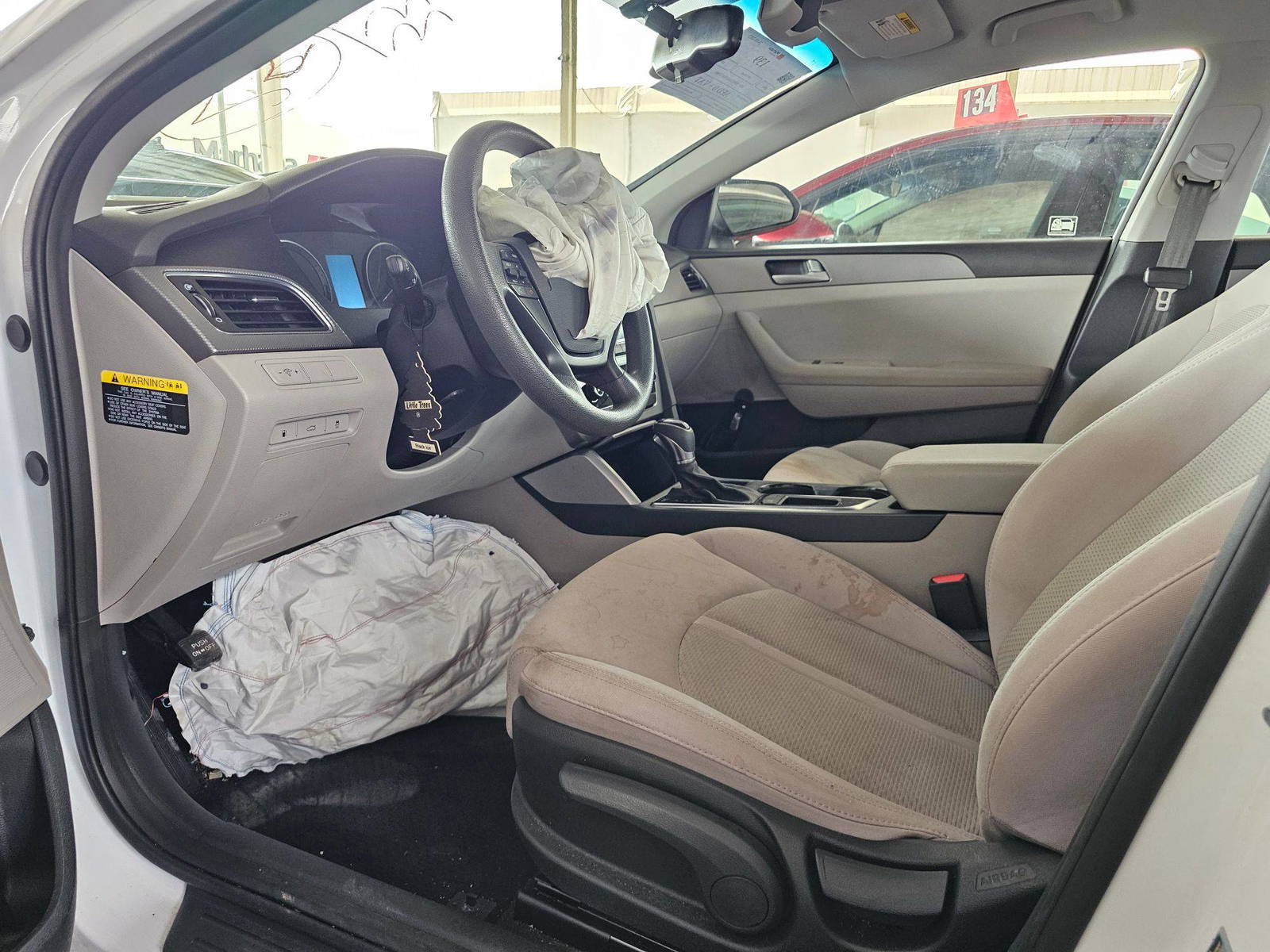 2016 HYUNDAI SONATA — 91596 Miles — Lot 42199923 — Souq - Marhaba Auctions Used Cars - Image 8
