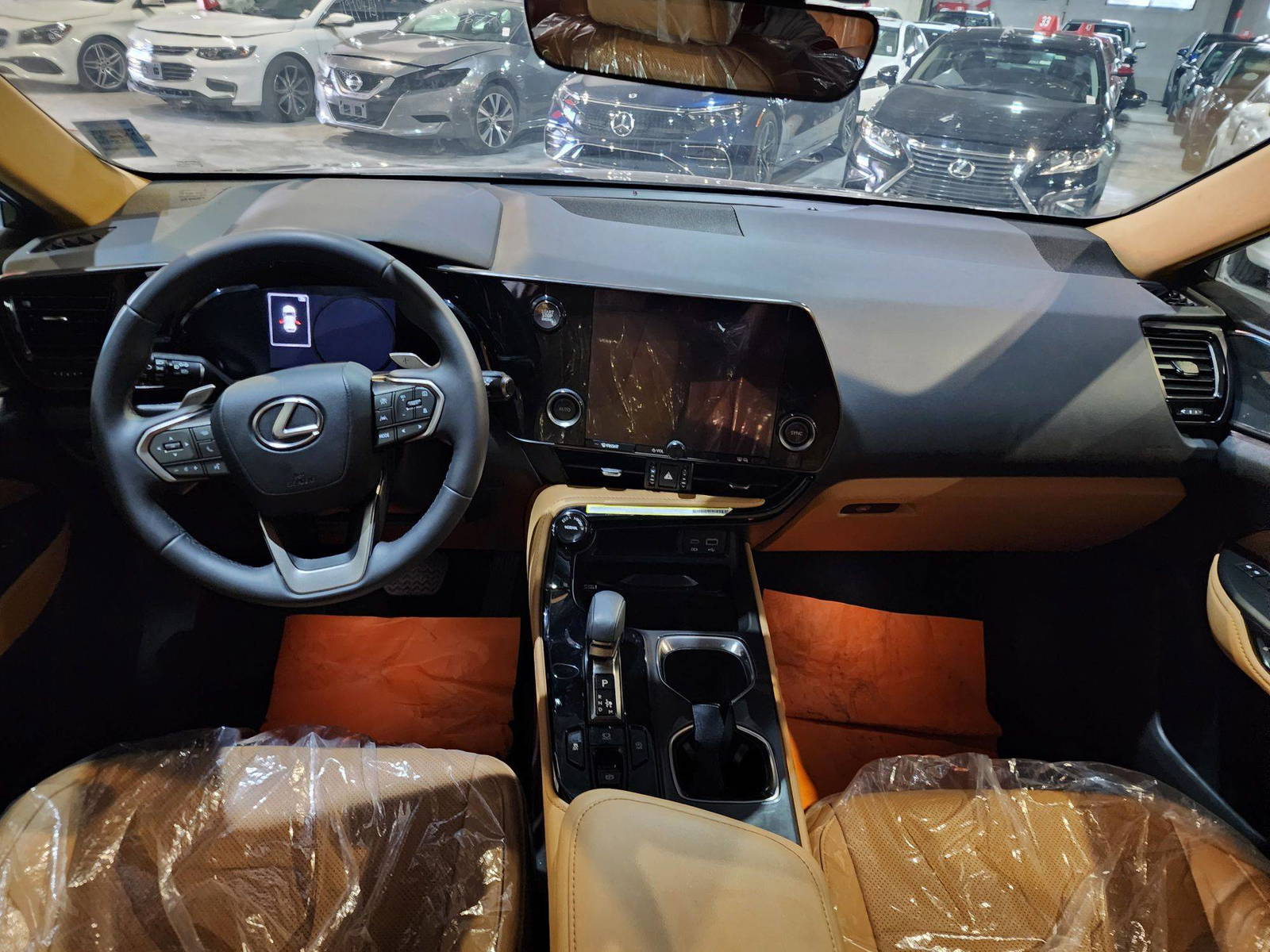 2024 LEXUS NX 250 — 4642 Miles — Lot 60694814 — Al Quoz - Marhaba Auctions Used Cars - Image 10