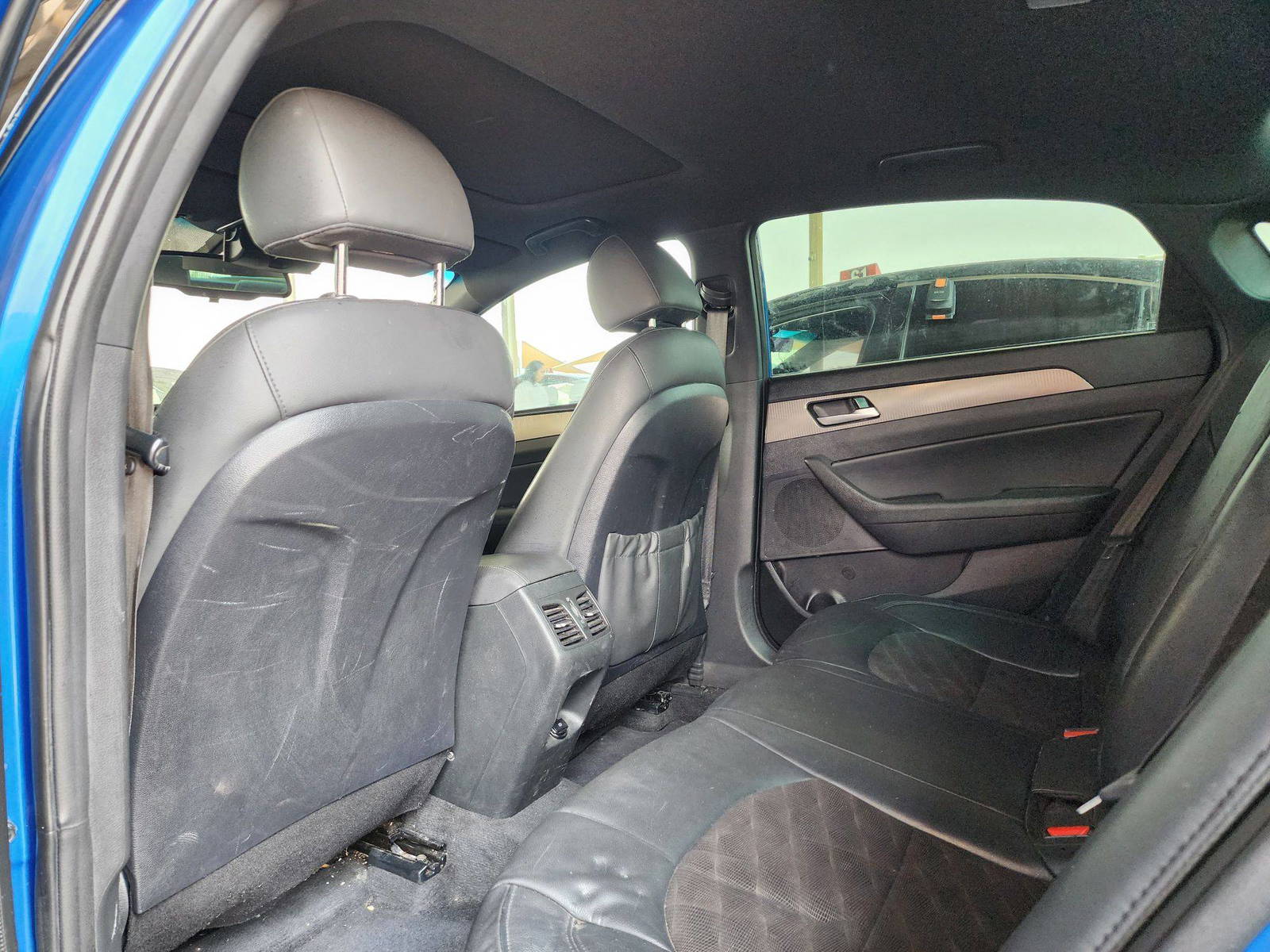 2019 HYUNDAI SONATA — 267786 Miles — Lot KH744524 — Souq - Marhaba Auctions Used Cars - Image 6