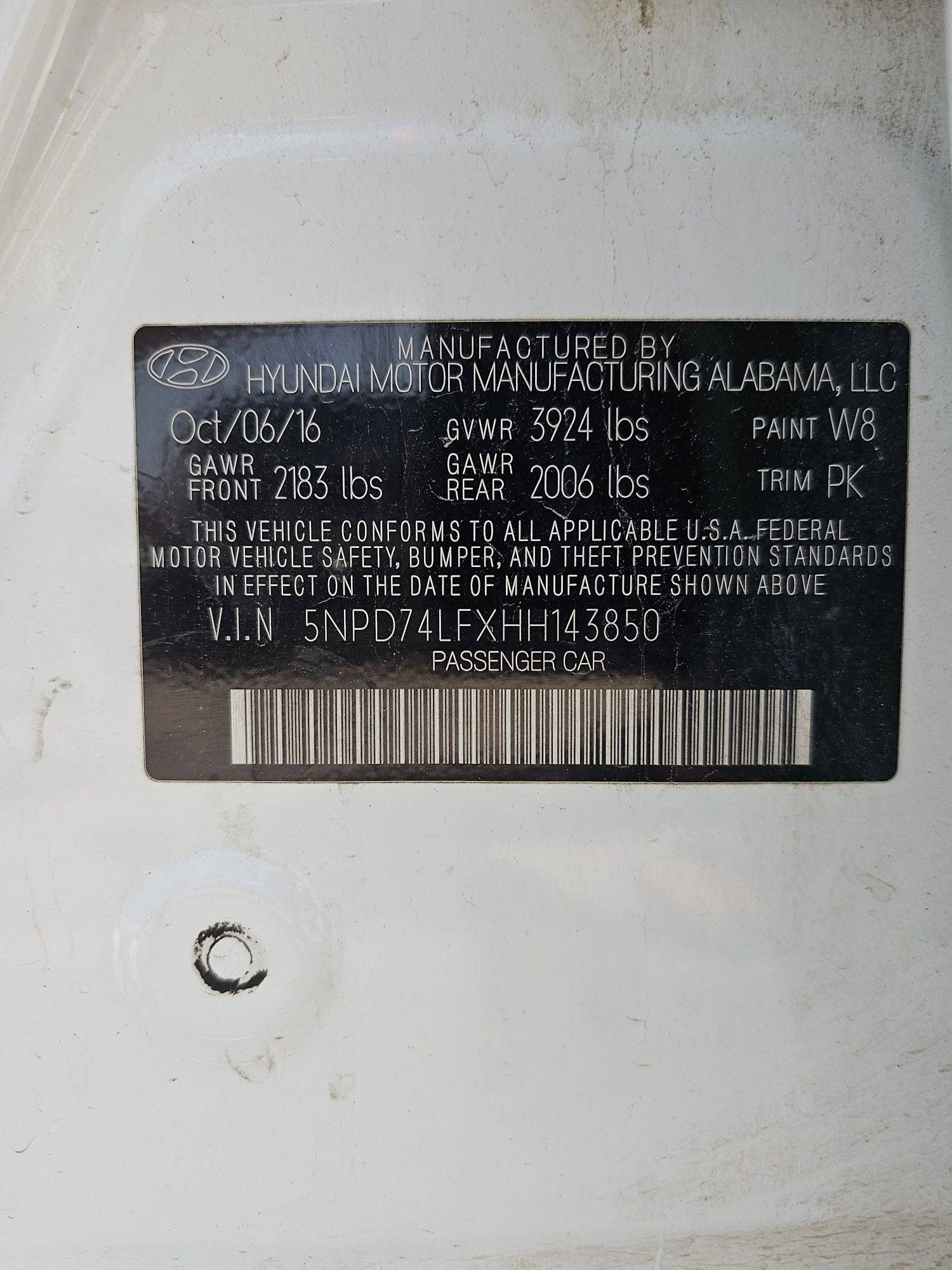 2017 HYUNDAI ELANTRA — 151830 Miles — Lot XHH143850 — Souq - Marhaba Auctions Used Cars - Image 9