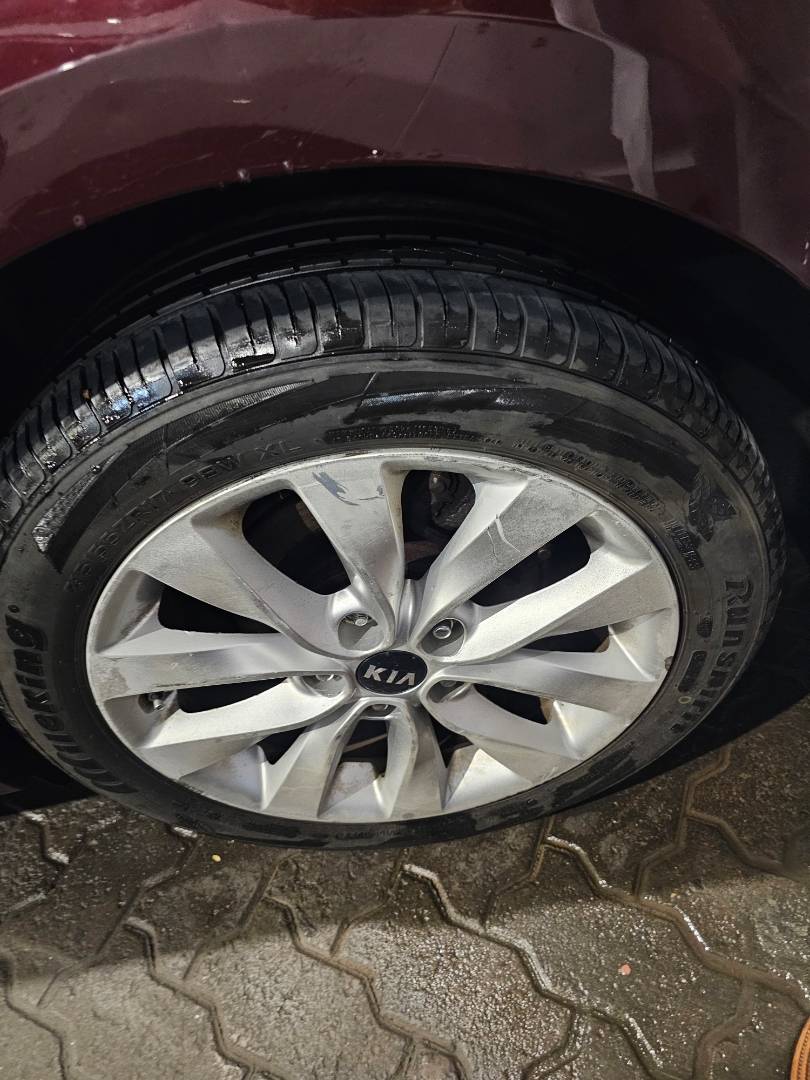 2017 KIA OPTIMA — 133522 Miles — Lot HG145315 — Main - Marhaba Auctions Used Cars - Image 6