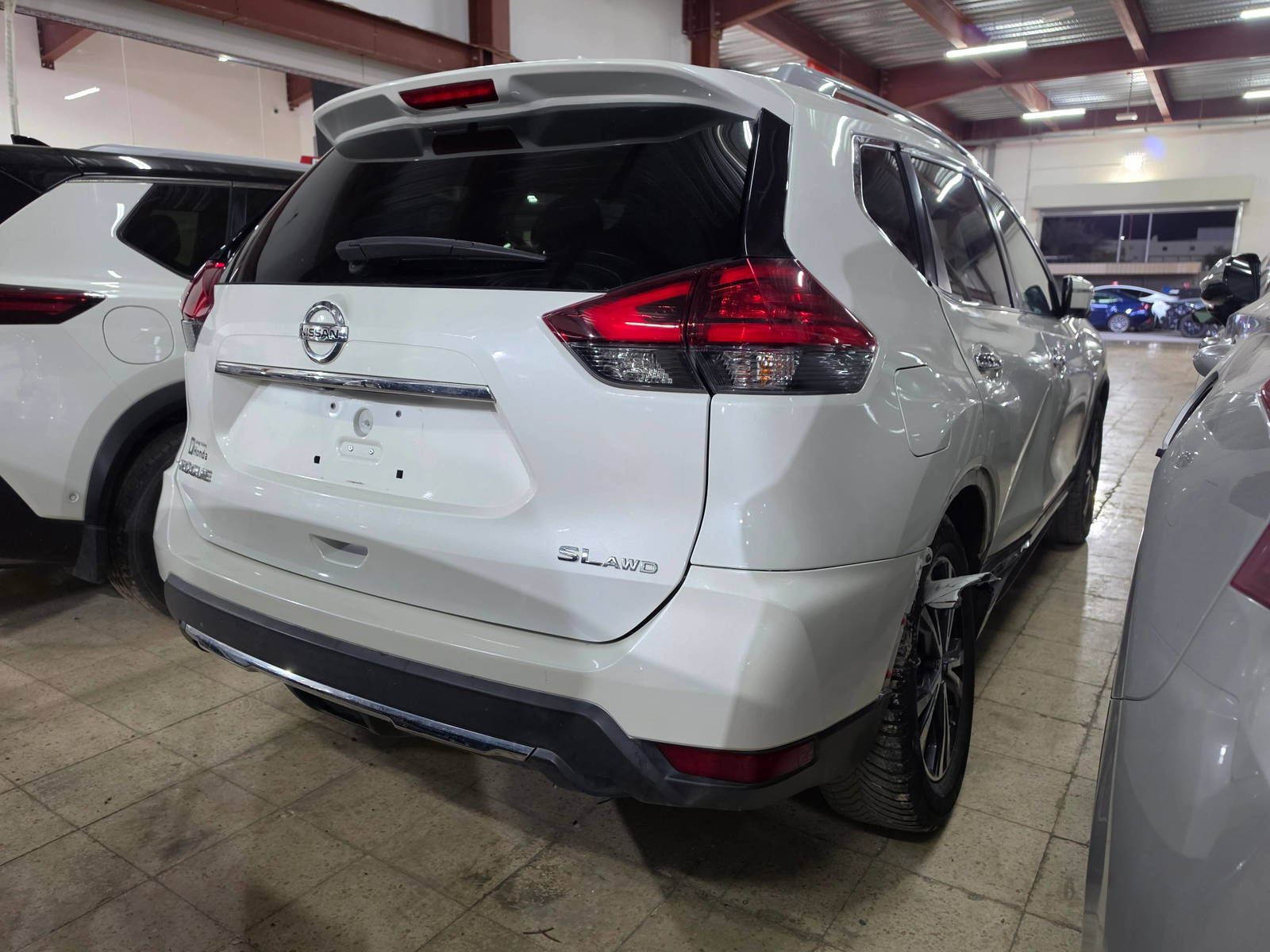 2017 NISSAN ROGUE — 100707 Miles — Lot 43956602 - Marhaba Auctions Used Cars - Image 4
