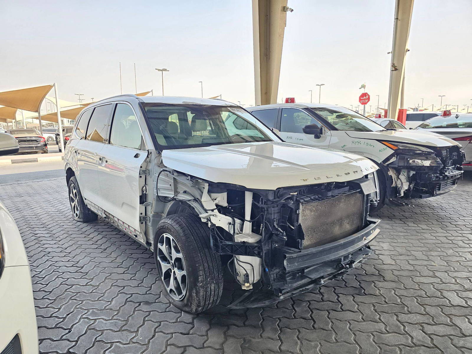 2020 KIA TELLURIDE — 107759 Miles — Lot HC7LG001298 — Souq - Marhaba Auctions Used Cars - Image 4