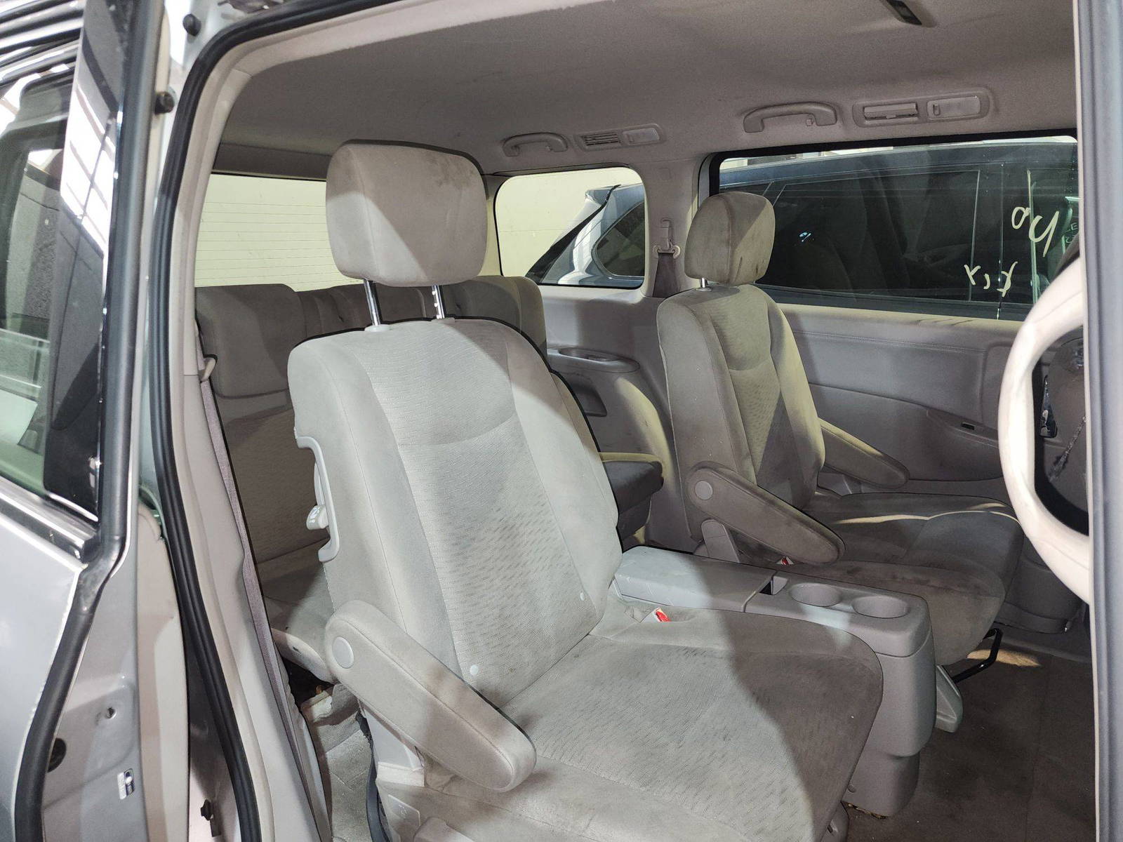2014 NISSAN QUEST — 170553 Miles — Lot 9104684 — Al Quoz - Marhaba Auctions Used Cars - Image 7