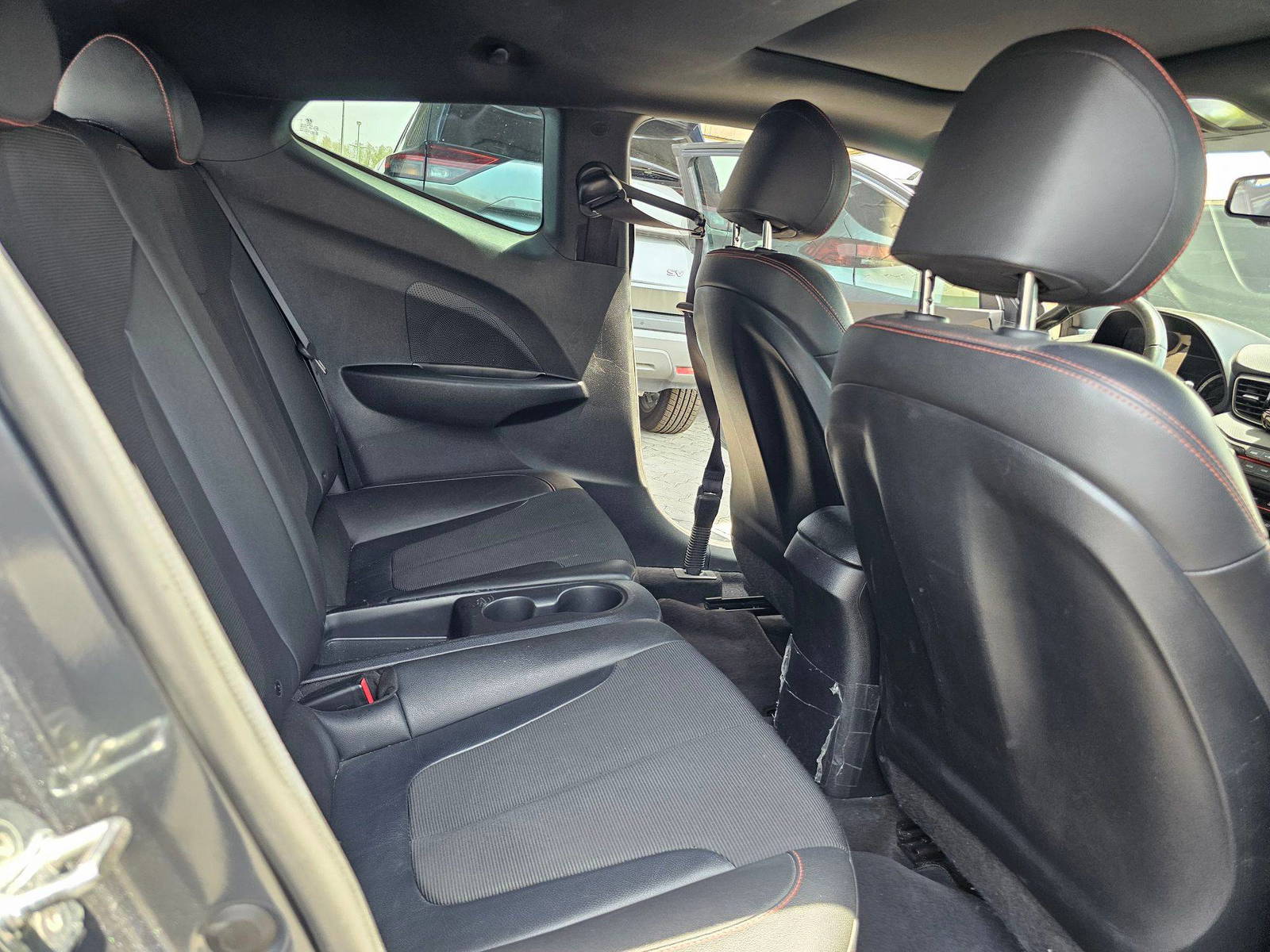2019 HYUNDAI VELOSTER — 61888 Miles — Lot AF3KU013623 — Souq - Marhaba Auctions Used Cars - Image 7