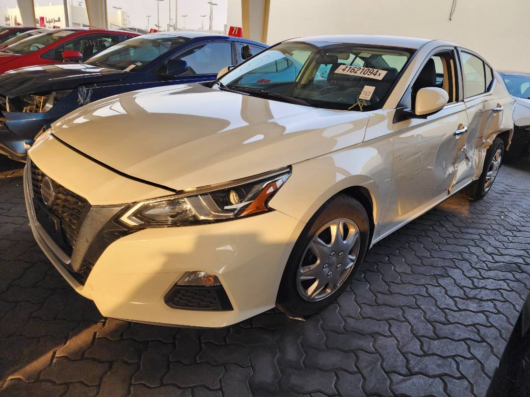 2019 NISSAN ALTIMA — 58000 Miles — Lot 37038 — Souq - Marhaba Auctions Used Cars - Image 5