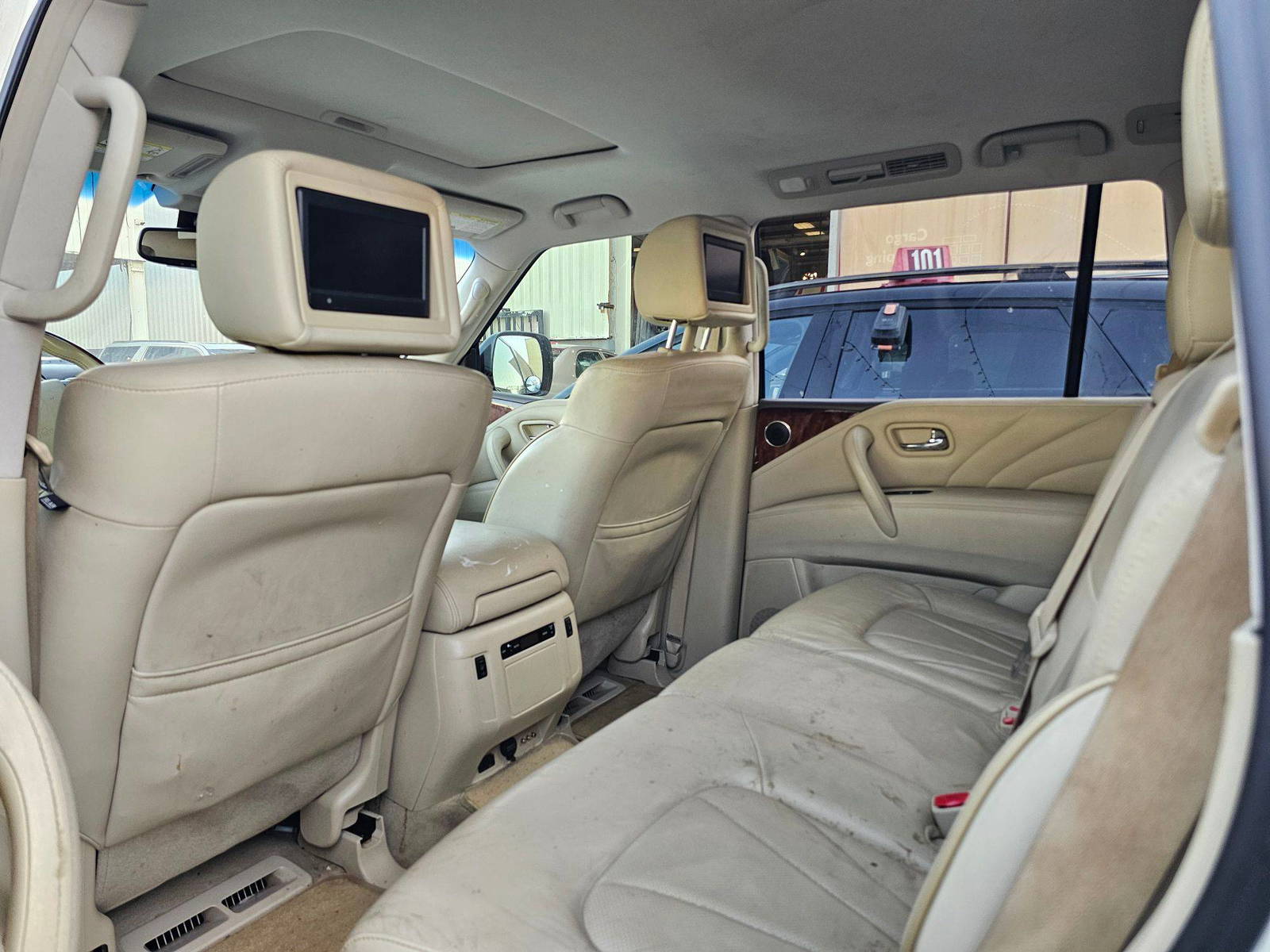INFINITI QX80 2015 - Marhaba Auction Used Cars - Image 7