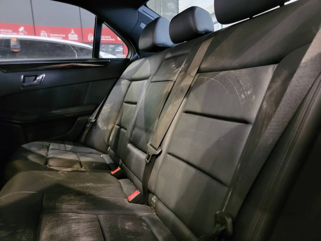 2010 MERCEDES BENZ E 350 — 165019 Miles — Lot 41903504 - Marhaba Auctions Used Cars - Image 6