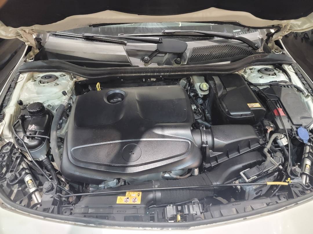 2015 MERCEDES BENZ CLA 250 — 118500 Miles — Lot 176387 — Main - Marhaba Auctions Used Cars - Image 11