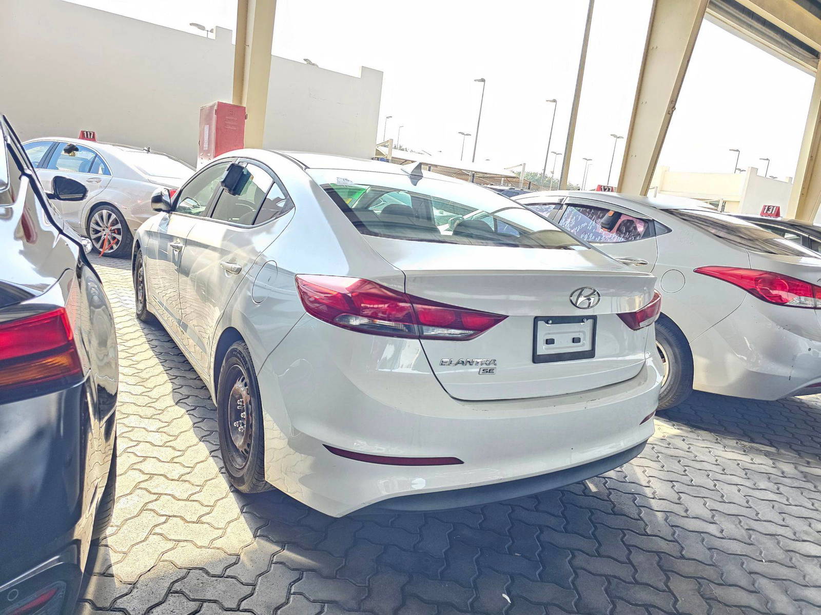 2017 HYUNDAI ELANTRA — 128842 Miles — Lot 350752 — Souq - Marhaba Auctions Used Cars - Image 5