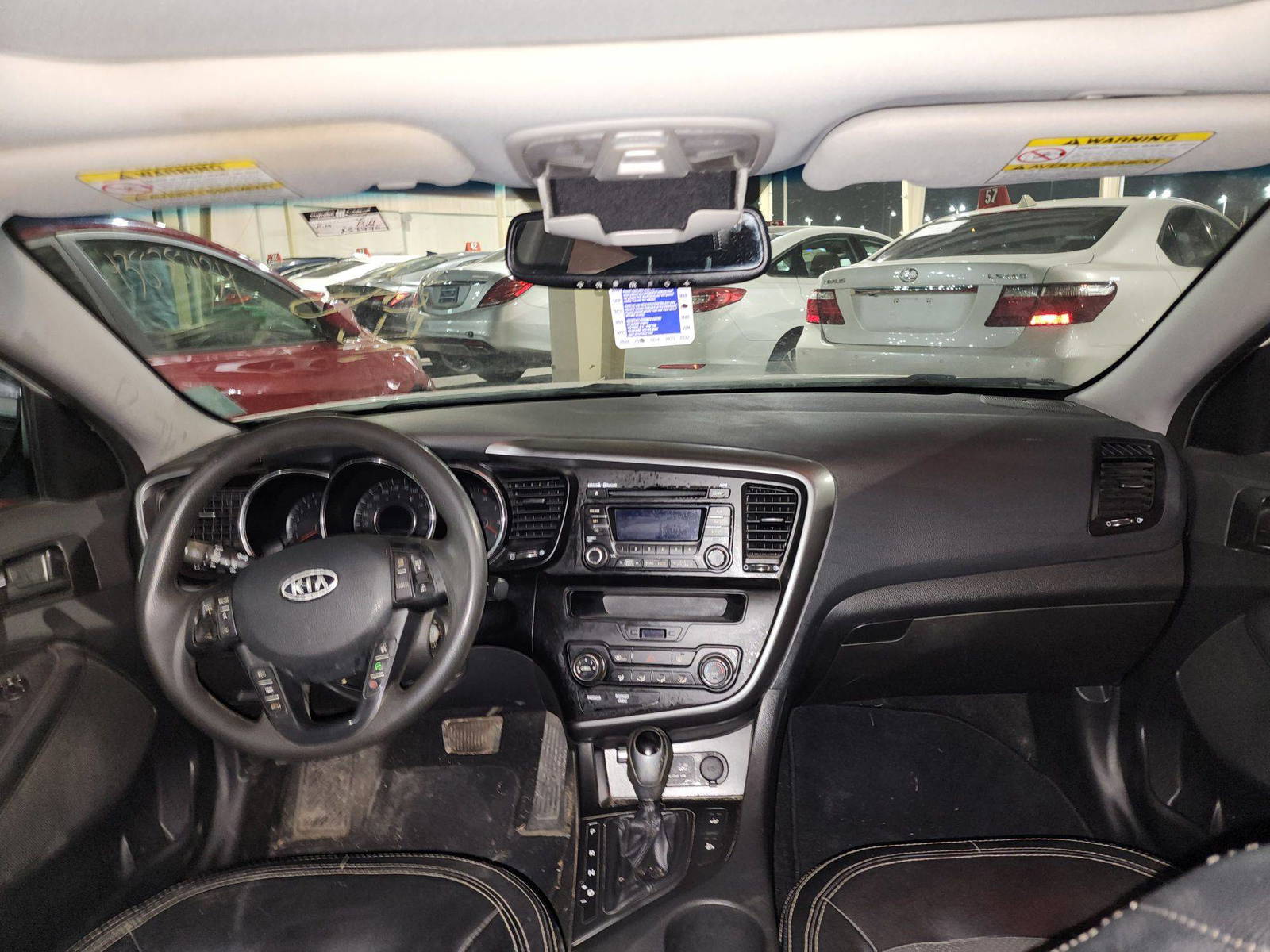 2011 KIA OPTIMA — 253770 KM — Lot 203130 — Souq - Marhaba Auctions Used Cars - Image 5