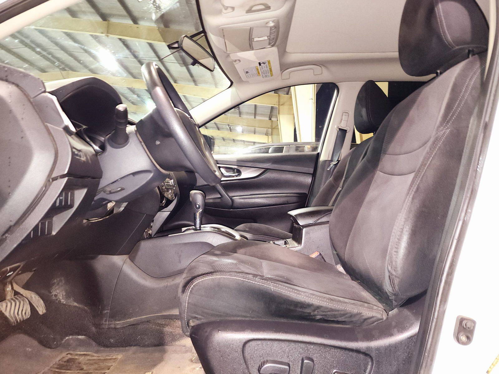 2014 NISSAN ROGUE — 151001 KM — Lot 806515 — Souq - Marhaba Auctions Used Cars - Image 9