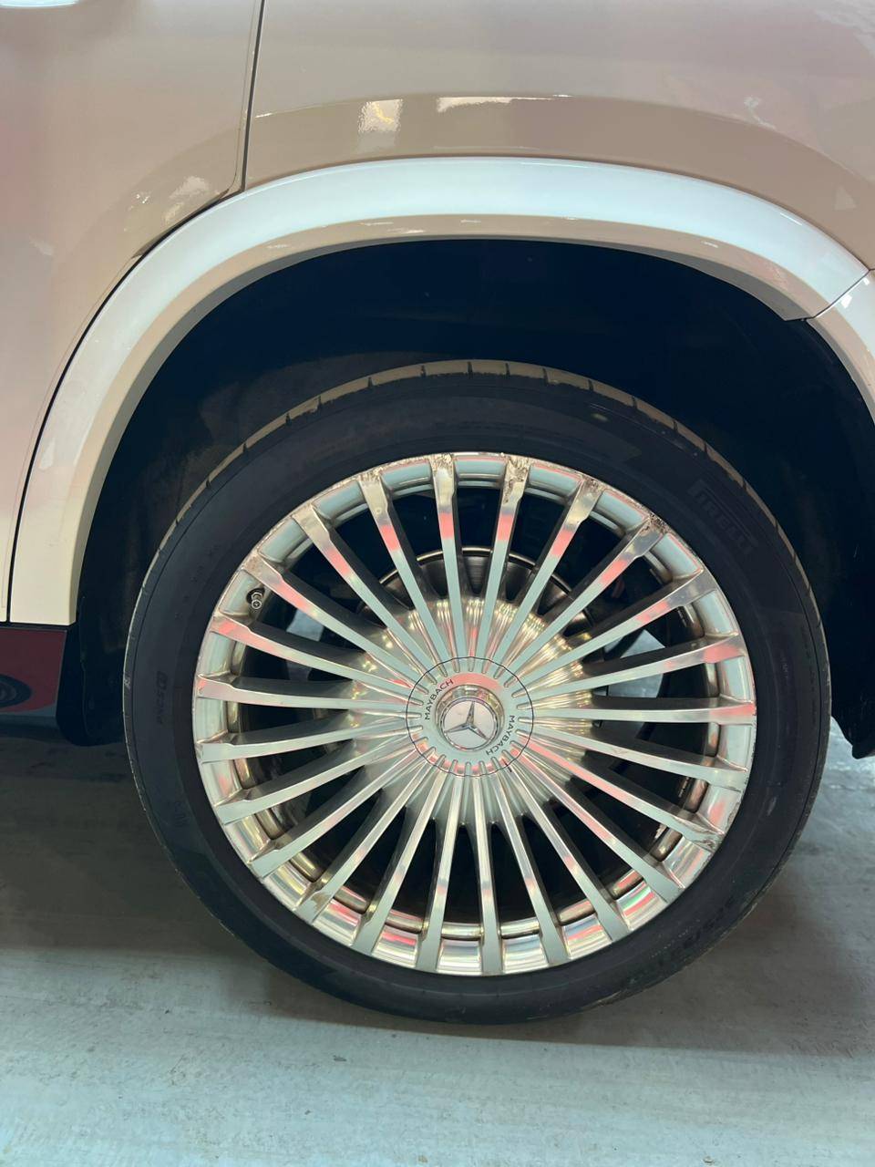 MERCEDES BENZ GLS 600 2022 - Marhaba Auction Used Cars - Image 12