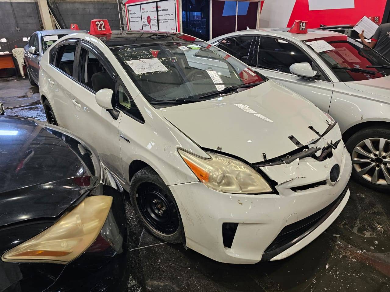 2013 TOYOTA PRIUS — 179974 KM — Lot 5552577 — Main - Marhaba Auctions Used Cars - Image 3