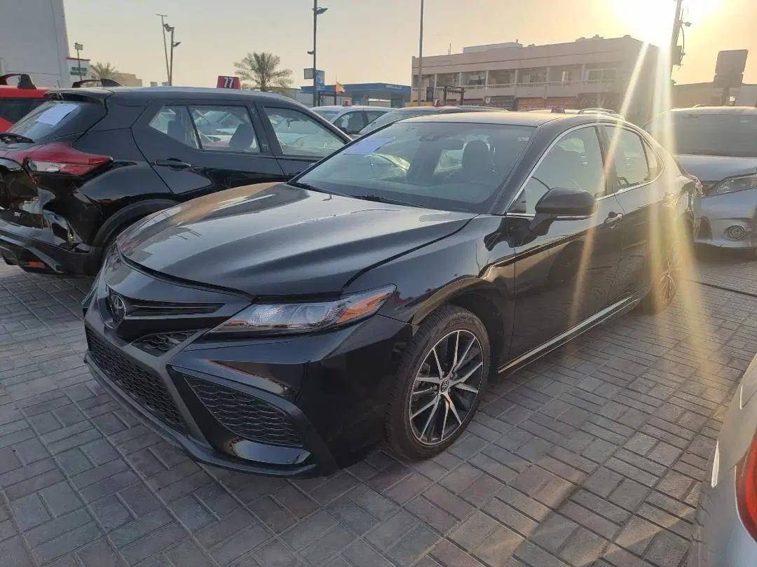 TOYOTA CAMRY