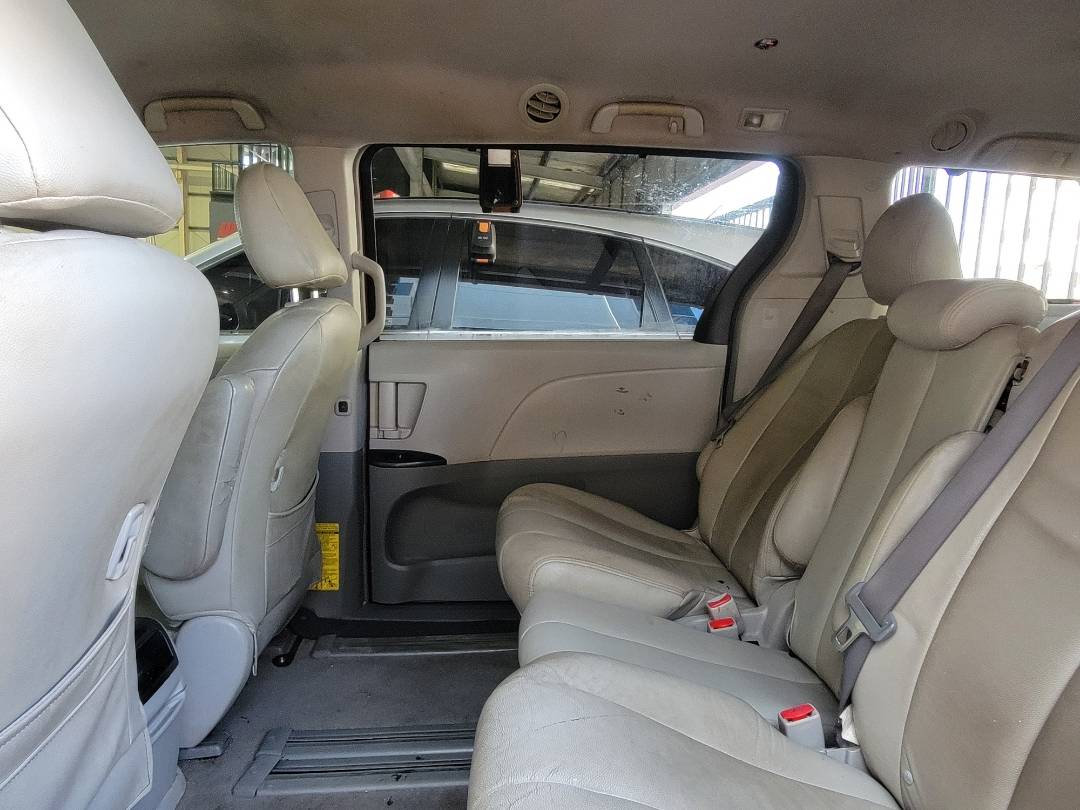 2011 TOYOTA SIENNA — 194042 Miles — Lot S010768 — Main - Marhaba Auctions Used Cars - Image 7