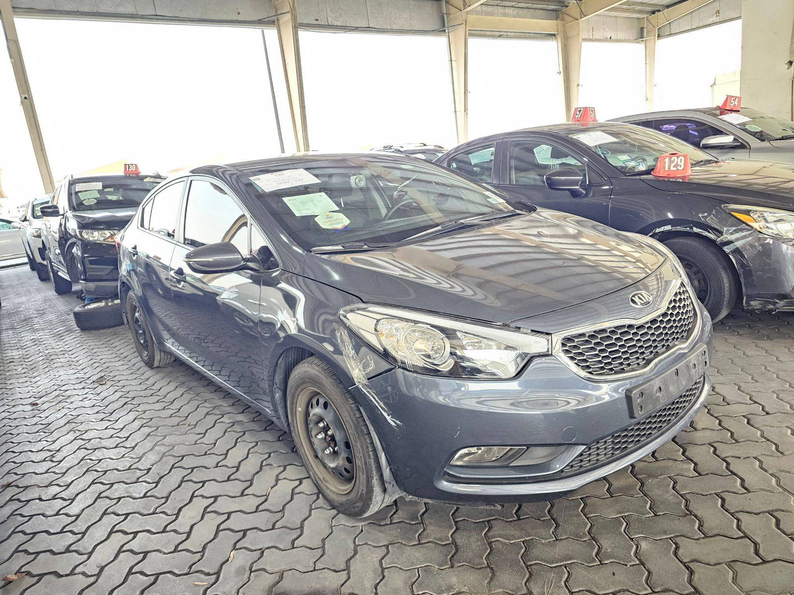 2015 KIA K3 — 158795 KM — Lot 28372 — Souq - Marhaba Auctions Used Cars - Image 3